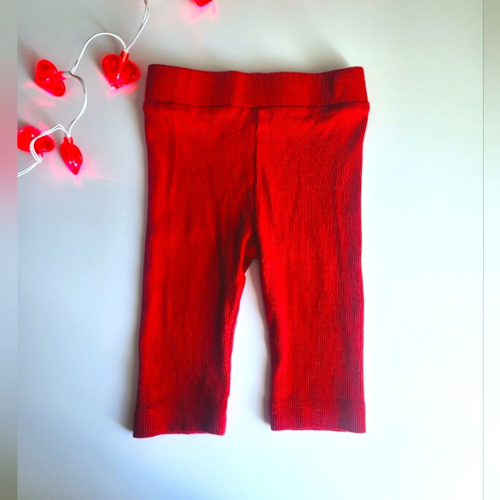 Kate quinn ribbed textured red pants . unisez size 3-6 months baby , toddler